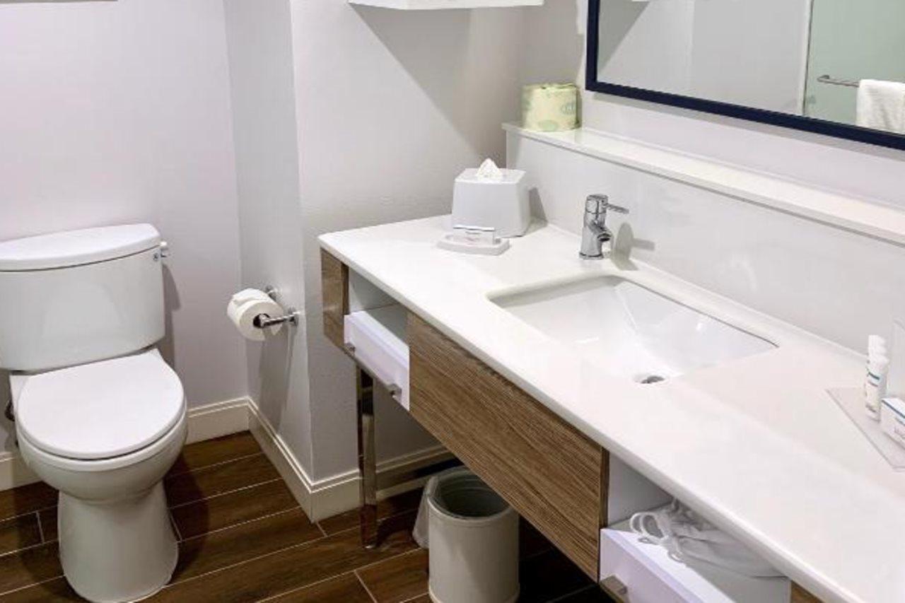 Hampton Inn Cranbury Zewnętrze zdjęcie